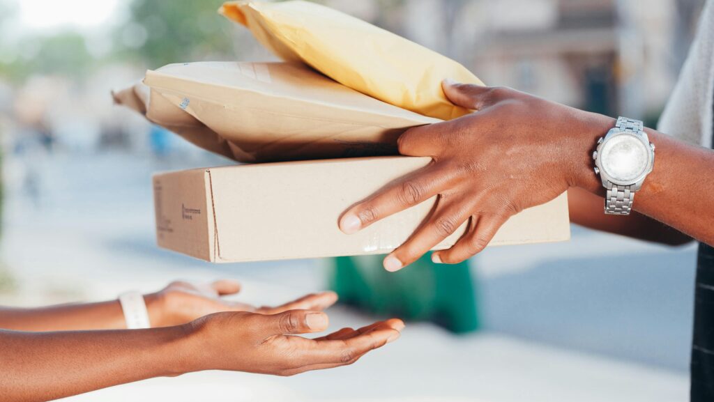 How Shopify Dropshipping Actually Works